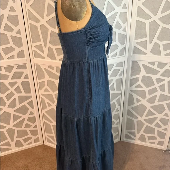 GAP Maxi Denim Dress - Picture 3 of 10